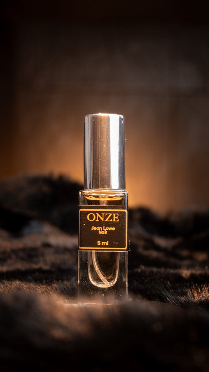 Jean Lowe Noir - Maison Alhambra / Decants 3ml & 5ml